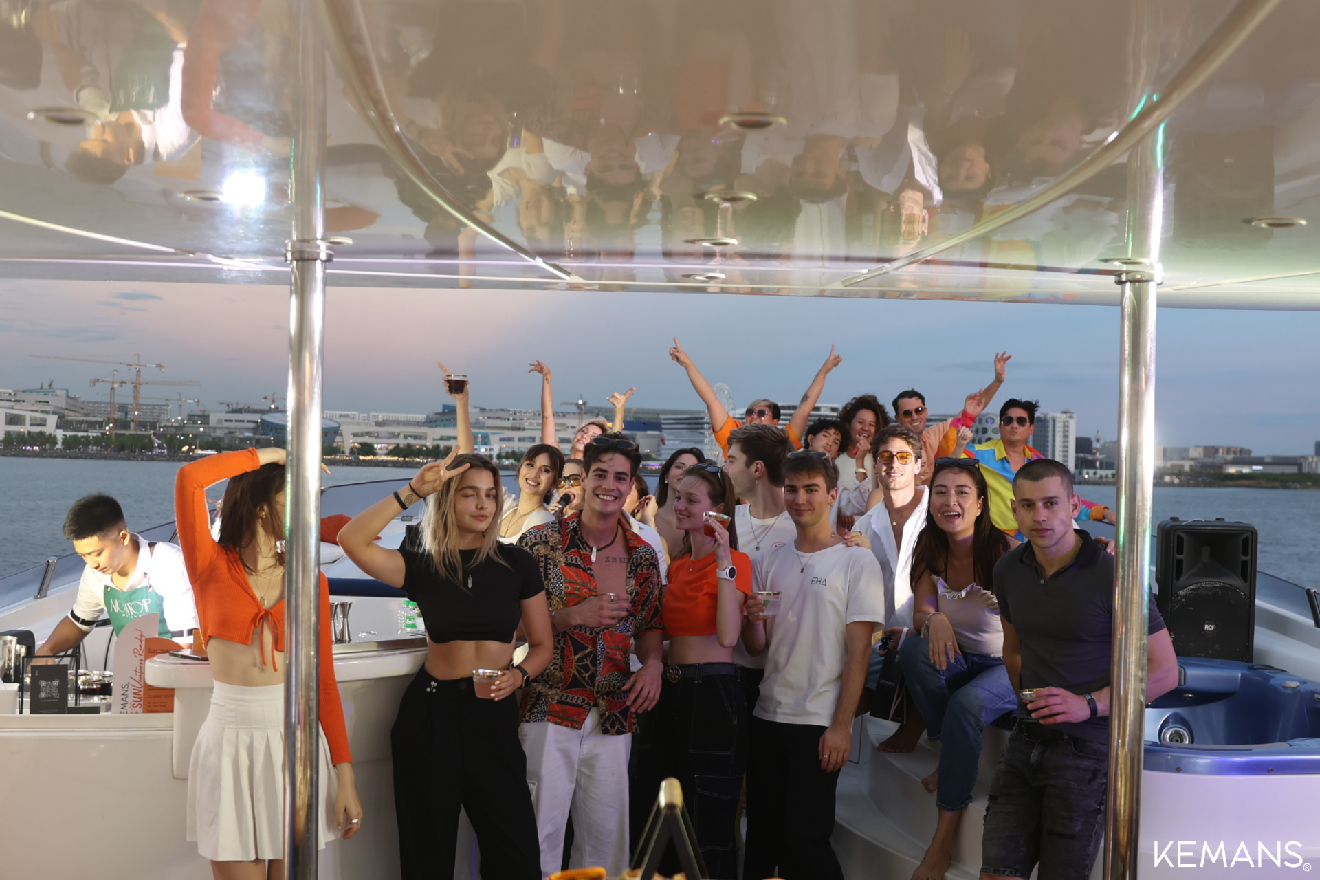 superyacht for rent Manila (11)