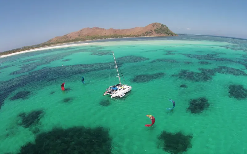 Catamaran travel Charter Palawan Coron (60)