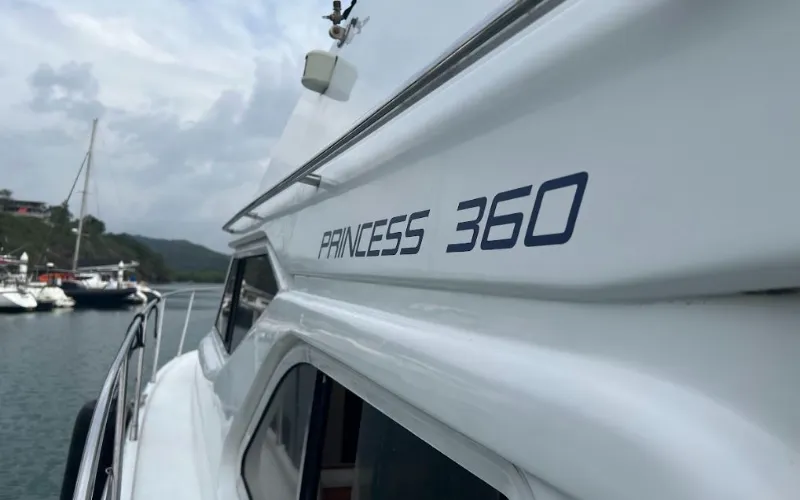 Princess Flybridge Image (16)