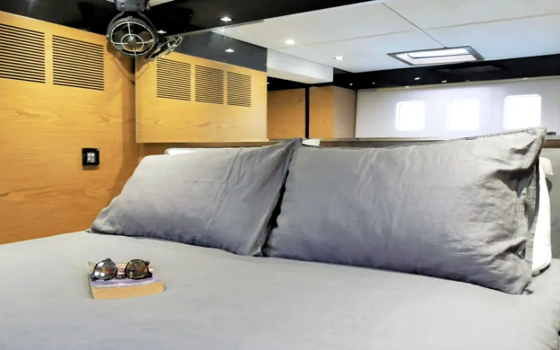 Sunreef Bedroom (2)