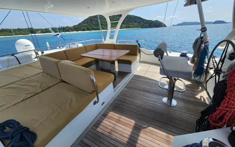 Sunreef Exterior (3)