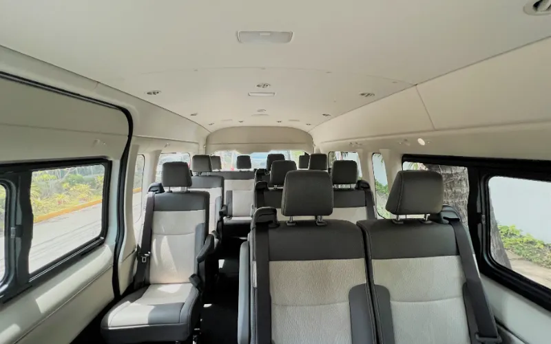Toyota Tourer for rent Manila (6)