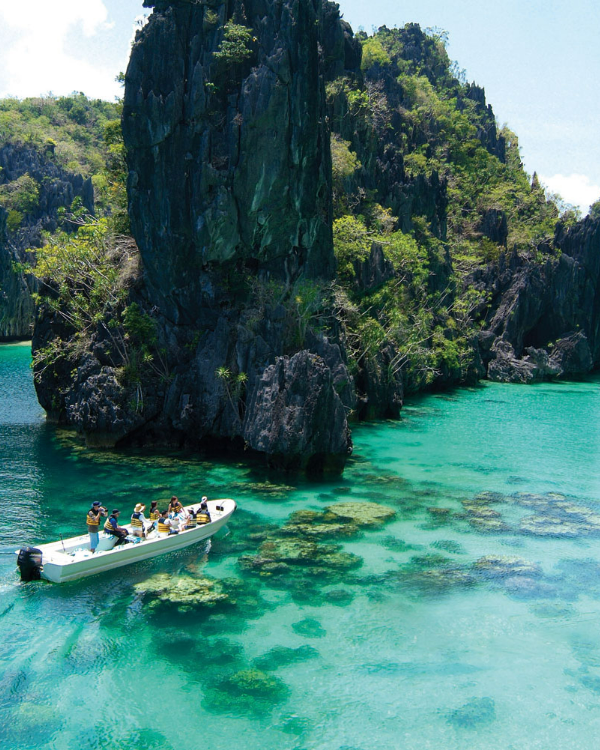 Yacht-Destination-El-Nido