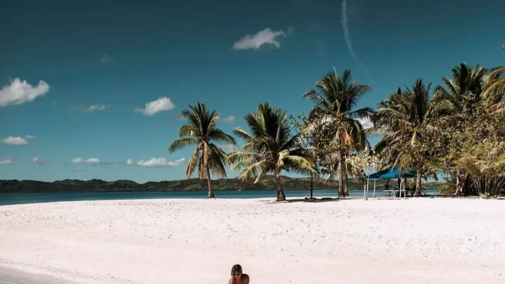 Pass Island