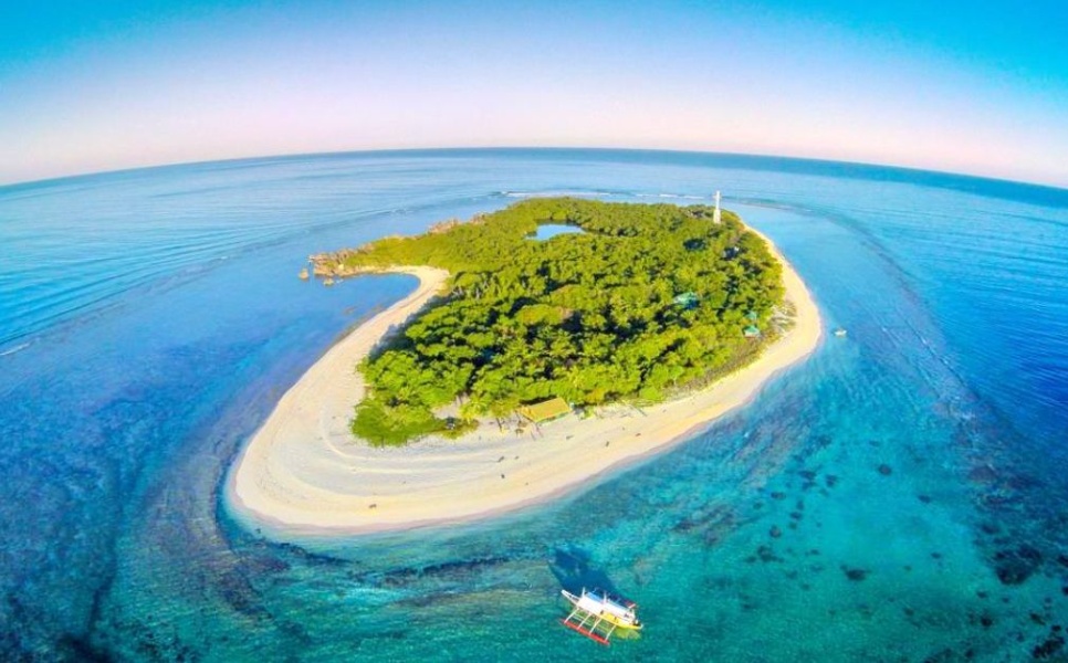 Apo Reef Yacht Charter (16)