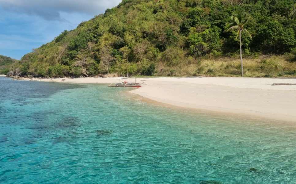 Dipalian Island Coron