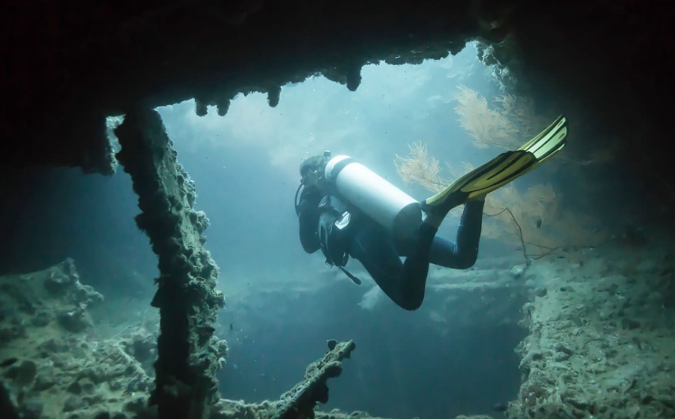 Lusong Wreck Diving (7)