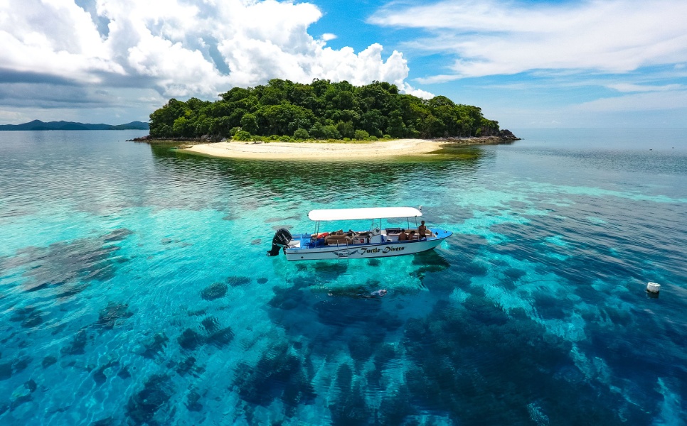 Tacling Island (1)