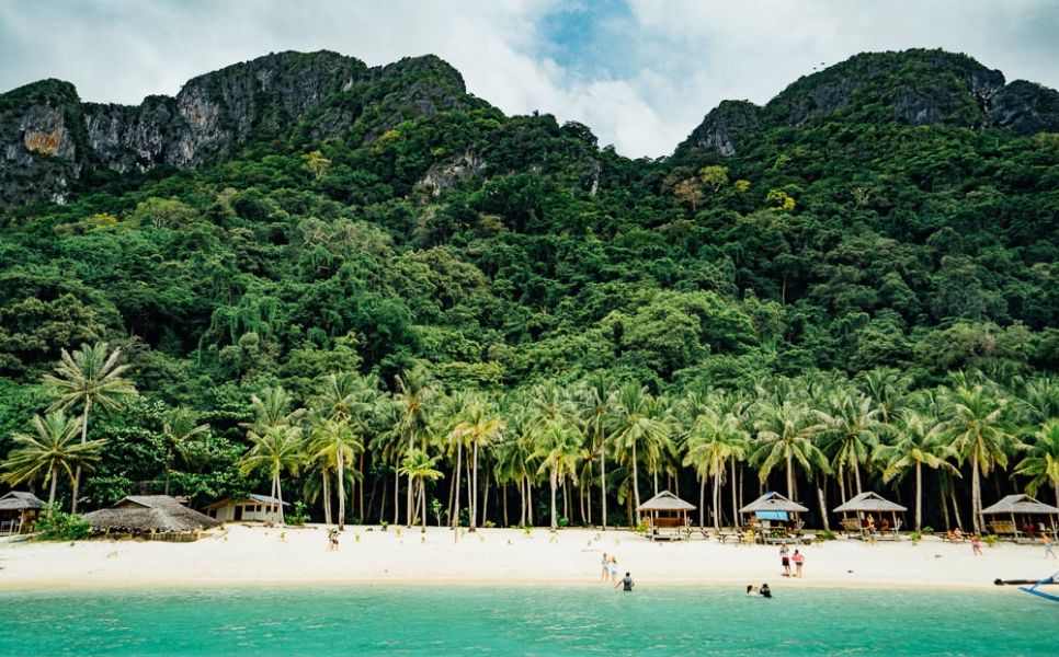 7 commandos beach2