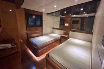 Tanenia Yacht - Image 20