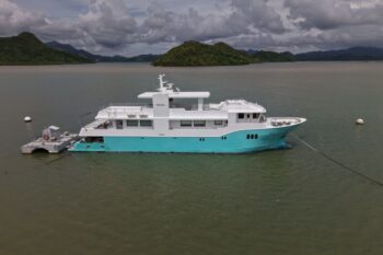 Tanenia Yacht - Image 11