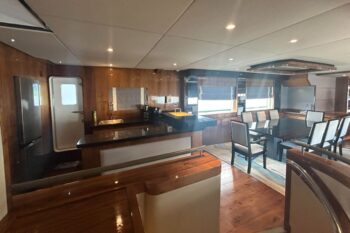 Tanenia Yacht - Image 15