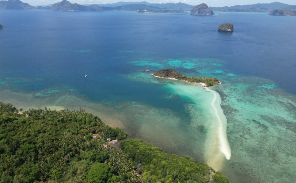 Snake-Island-Yacht-Rental-8.jpg