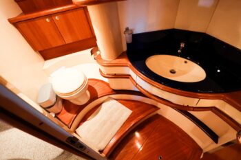 Azimut 55 - Image 15