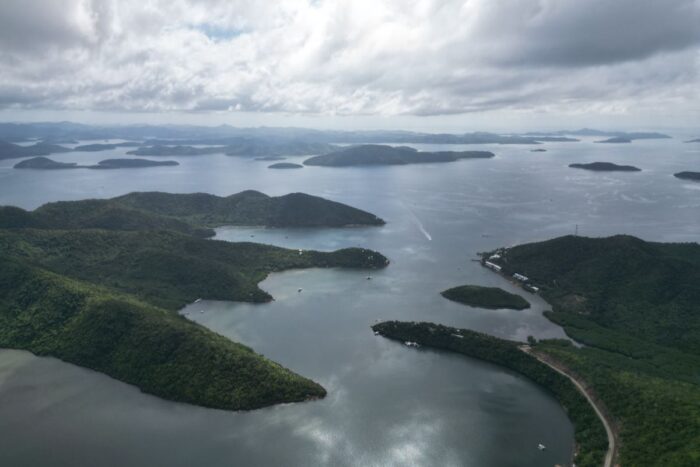 Discover Busuanga Bay: Luxury Yacht Charters & Exclusive Boat Expeditions in Palawan - Image 3