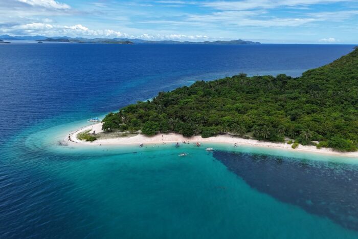Debotunay Island - Image 4