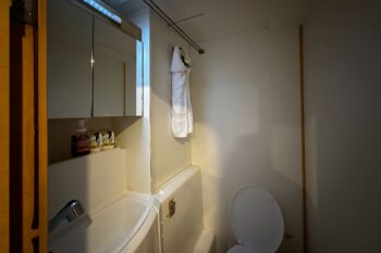 Lagoon 400 2010 - Image 11