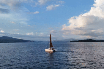 Lagoon 400 2010 - Image 2