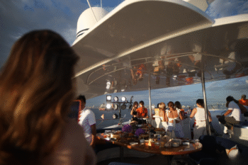 Luxury Dinner Cruise for 30 Guests in Manila - Image 10