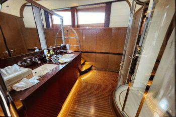 Luxury Dinner Cruise for 30 Guests in Manila - Image 6