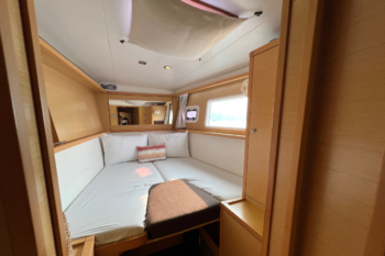 Lagoon 450 - Image 5