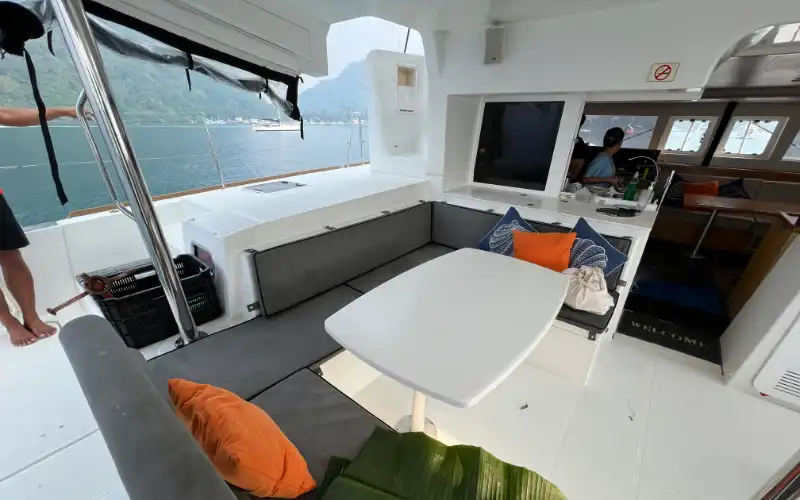 LAGOON 450_800X500 (11)