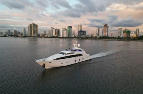 lu82ury-yacht-wedding_800x500